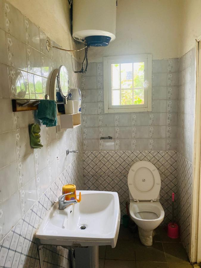 One World Village Guesthouse Bakau Exteriör bild